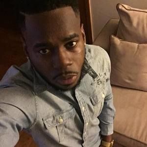 Meet your Posher, Aaron